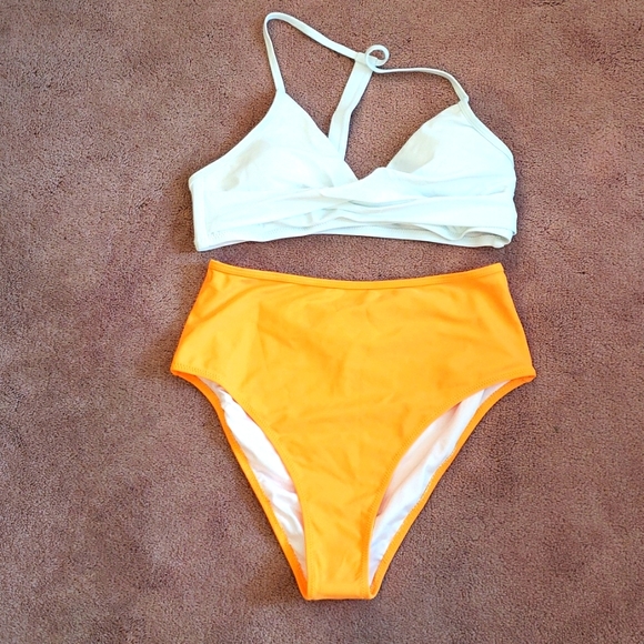 Cupshe Other - NWT Cross top Cupshi Bikini